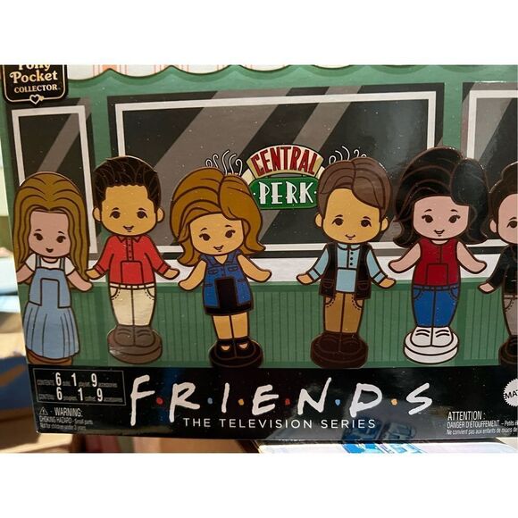 Mattel Polly Pocket Friends Television Series Minifigure Collector Set - Picture 2 of 5